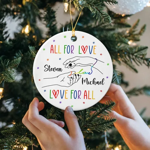 Vista 2 de All for Love - Adorno de cerámica LGBT arcoíris para Navidad 2025, adorno de Navidad personalizado para parejas, orgullo gay/lesbiano, adorno