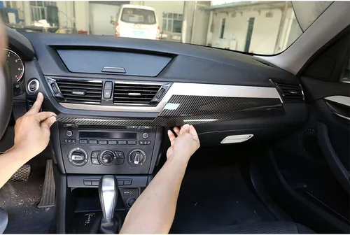 Vista 2 de YIWANG Cubierta de panel de decoración de consola central de coche estilo fibra de carbono para BMW X1 E84 2010-2015 conducción izquierda accesorios