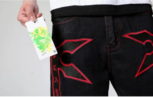 Vista 8 de HZCX FASHION Pantalones cortos de mezclilla largos bordados de talla grande para hombre, debajo de la rodilla, pantalones capri