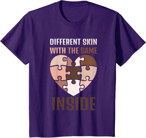 Vista 21 de Camiseta con texto en inglés "Black History Month Different Skin With The Same Love Inside