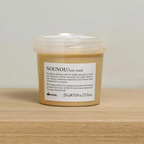 Vista 2 de Davines NOUNOU - Mascarilla capilar reparadora para cabello altamente procesado, tratado químicamente, seco, dañado o quebradizo, restaura