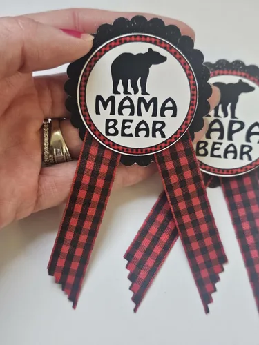 Vista 2 de Mama Bear & Papa Bear Baby Shower Pins Daddy to Be Pin Buffalo Plaid Género Revelación de Género, Pin rojo y negro, Baby Sprinkle, Cartulina cinta
