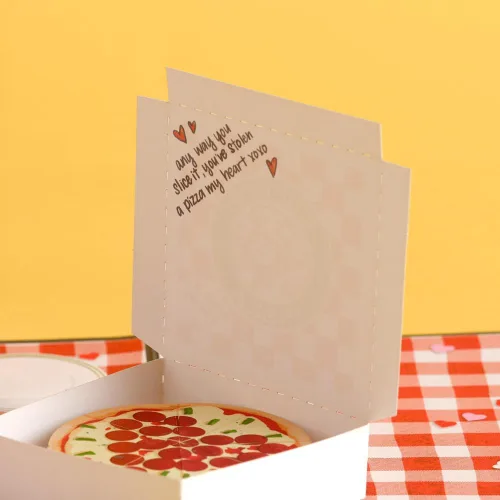 Vista 5 de Lovepop Pizza - Tarjeta romántica para el día de San Valentín con sobre "Has robado una pizza mi corazón