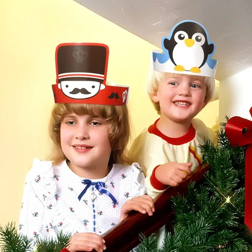 Vista 7 de Skylety 40 sombreros de fiesta de papel de Navidad para niños, ajustable, corona de papel, diadema, Papá Noel, elfo, reno, muñecos de nieve, hombre