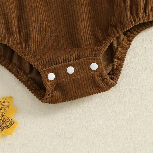 Vista 6 de YINGISFITM Mi primer traje de San Valentín para bebé niño Conjunto de burbujas en forma de corazón, el más lindo de San Valentín, mono para recién