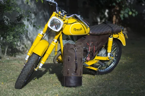 Vista 14 de Bolsa de lona para motocicleta de cuero genuino de grano completo resistente de inspiración militar Alforja Bolsa de fin de semana Con correas