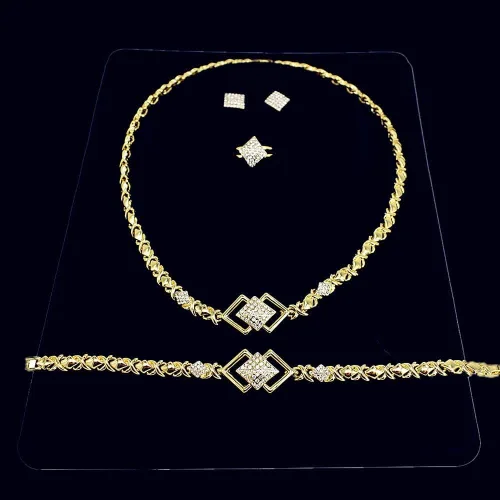 Vista 2 de Uilita Juego de joyas 2023 de oro relleno de 14 quilates para mujer, collares, boda, aretes, regalos, 4 unidades por paquete, Metal, Circonita cúbica
