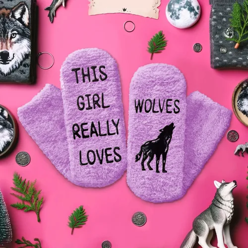 Vista 6 de HAPPYPOP Divertidos regalos de lobo para mujeres y niñas, regalos para ella, calcetines novedosos de lobo divertidos y divertidos calcetines peludos