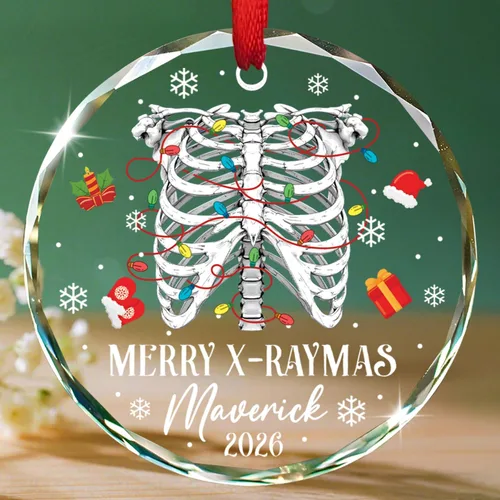 Vista 6 de Un médico verdaderamente asombroso es difícil de encontrar Adornos de vidrio, Adorno de Navidad personalizado de agradecimiento al médico 2025