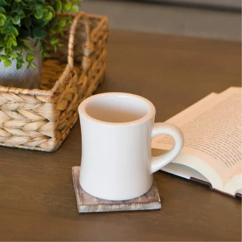 Vista 3 de Serami Juego de tazas de café originales de 11 onzas color crema, tazas de cerámica ideales para juego de cocina, viajes y té caliente, taza retro