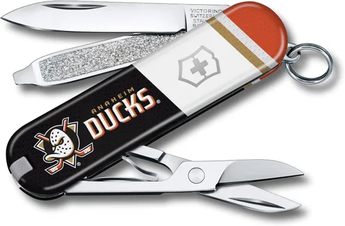 Vista 19 de Victorinox Classic SD Swiss Army – Navaja suiza de bolsillo compacta con 7 funciones, fabricada en Suiza, con hoja pequeña, destornillador y llavero