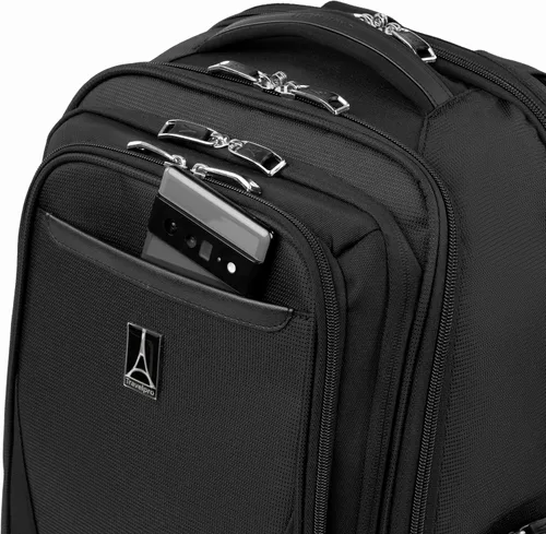 Vista 8 de Travelpro Maxlite - Mochila ligera para laptop, apta para laptops de 15" y tabletas de 11", resistente al agua, de 18 pulgadas — Negra