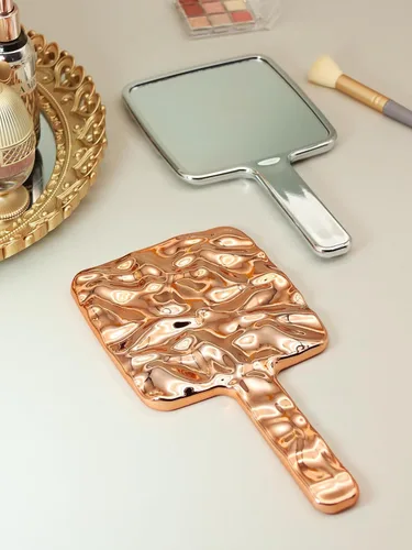 Vista 5 de MIRRORNOVA Espejo de mano, 4 pulgadas de largo x 7 pulgadas de ancho, espejo de pestañas pequeño para maquillaje, dorado