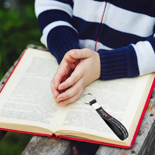 Vista 5 de Paquete de 48 llaveros de la Biblia Cristiana con Escritura Cristiana de Silicona Inspirador Llavero con Esperanza, Cree, Ora, Señor