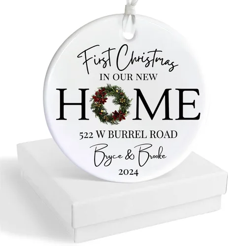 Vista 8 de Adorno Personalizado para la Primera Navidad en Nuestro Nuevo Hogar 2025, Adorno de Dirección de Casa Personalizado, Regalo para la Familia, Regalo