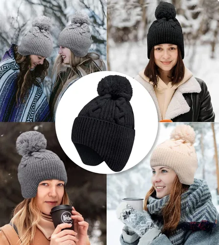 Vista 6 de KMOLY Gorro de punto de invierno para mujer con pompones, gorro de calavera cálido con solapas para las orejas para mujer