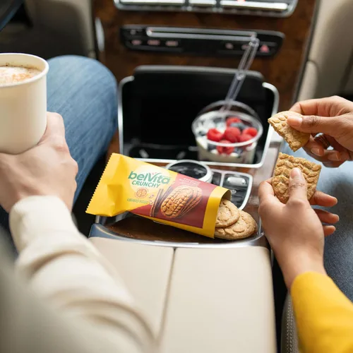 Vista 7 de Belvita - Galletas de desayuno en barra, paquete surtido de 4 sabores, 30 paquetes en total, 6 cajas (4 galletas por paquete)