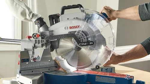 Vista 10 de BOSCH GCM18V-12SDN PROFACTOR™ Sierra ingletadora deslizante de doble bisel de 18V y 12 pulgadas (herramienta desnuda)