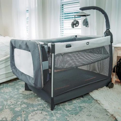 Vista 5 de Chicco Lullaby Zip - Juego portátil todo en uno, moisés y cambiador para bebés, barra de juguetes electrónica, juego para niños pequeños, apto