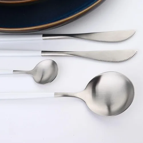 Vista 7 de Cubiertos de plata blanca pulida mate, diseño ligero, 36 piezas de acero inoxidable, juego de cubiertos de servicio para 6, incluyendo tenedores