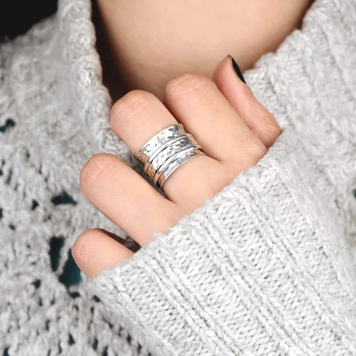 Vista 4 de Boho-Magic Anillo giratorio de plata de ley 925 para mujer, martillado ancho anillo para ansiedad, Metal