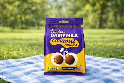 Vista 4 de Cadbury Bocadillos de caramelo de leche láctea, 3.53 oz, paquete de 6