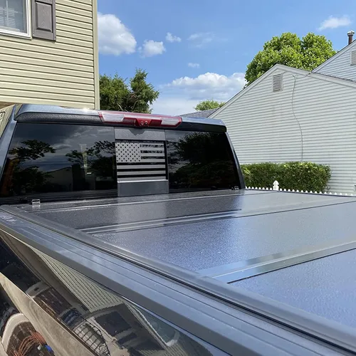 Vista 6 de Zxiaochun Calcomanía de Bandera Estadounidense para Ventana Trasera Central para Chevy Silverado/GMC Sierra 2004-2016 2017 2018 Ventana Central
