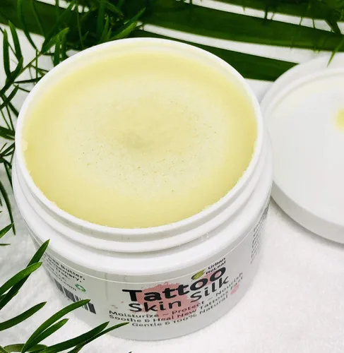 Vista 2 de Urban ReLeaf ¡Seda de piel de tatuaje! ¡Cura la tinta nueva rápido! ¡Ilumina los tatuajes viejos! Ungüento de crema de manteca de karité 100%