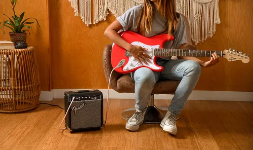 Vista 2 de Amplificador de guitarra eléctrica Fender Frontman 10G
