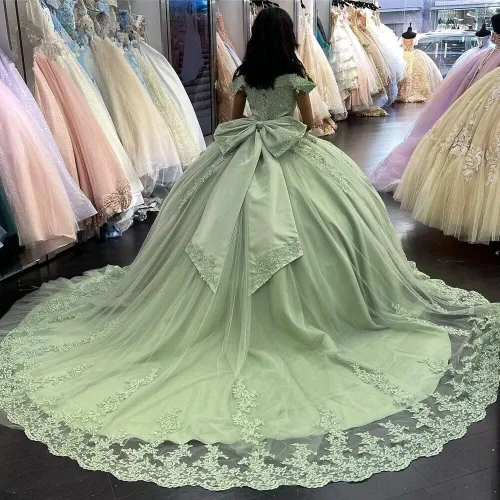 Vista 5 de Youjiayi Vestidos de quinceañera de princesa con hombros descubiertos, de encaje hinchado, de tul dulce 16, con tren, lazo grande, vestidos largos