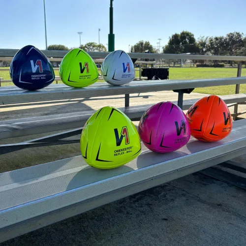 Vista 2 de ONEKEEPER Pelota de reflejo y reacción para fútbol - Blanco, naranja, azul, rosa y amarillo fluo, entrenamiento de agilidad y coordinación