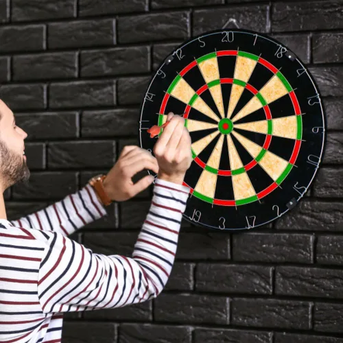 Vista 4 de Dart Board – Tournament Sized Indoor Hanging Number Target Game for Steel Tip Darts – Dartboard with Mounting Hardware by Hey Play