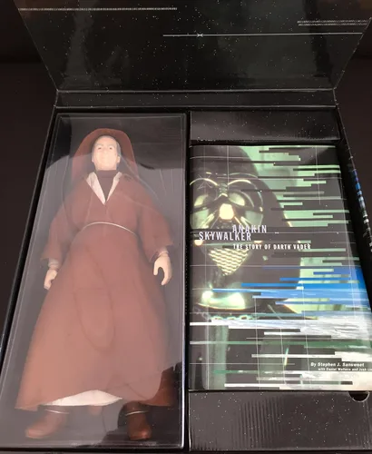 Vista 2 de Anakin Skywalker con libro de tapa dura Star Wars Masterpiece Edition