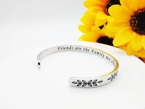 Vista 3 de Dczosily Pulseras inspiradoras para mujer, de acero inoxidable, grabadas, con mantra motivacional, regalos personalizados para mamá, hija, hermana