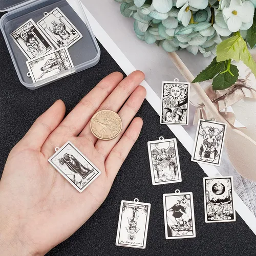 Vista 3 de SUNNYCLUE 10 piezas de 10 estilos de acero inoxidable Tarot Card Tarot Card Charms Collar Colgante Delicado Joyería Encantos para DIY Accesorios