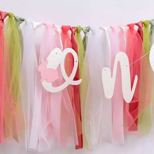 Vista 7 de Cartel de conejito para silla alta de primer cumpleaños – Cartel con texto en inglés «Some Bunny Is One» para silla alta, decoración de primer