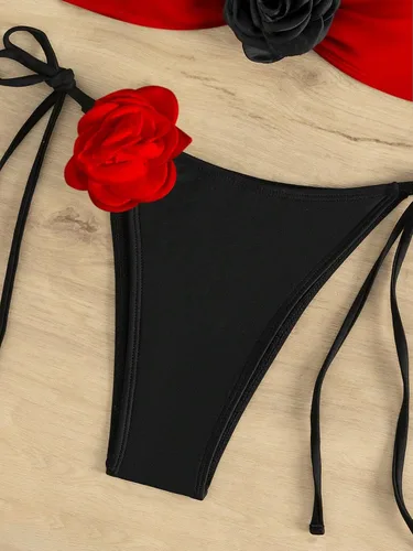 Vista 5 de Verdusa Conjunto de bikini bandeau con apliques florales para mujer, traje de baño de dos piezas