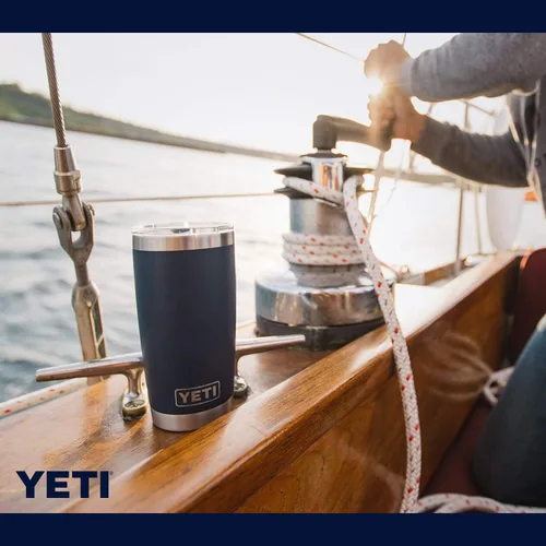Vista 7 de YETI Rambler - Vaso de acero inoxidable con aislamiento al vacío de 20 onzas con tapa MagSlider Azul marino