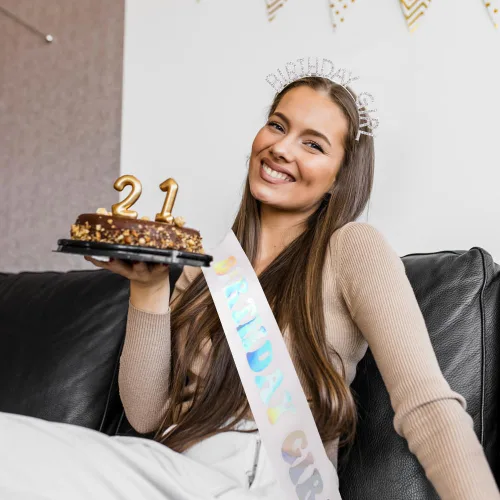 Vista 4 de Trnerm Diadema de cumpleaños para niñas y mujeres