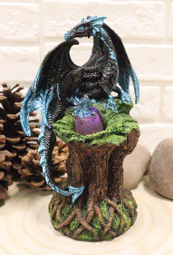 Vista 2 de Ebros Blue Midnight Dragon Mother Guarding Huevo translúcido con luz nocturna LED, figura como Calabozos y Dragones, decoración de fantasía