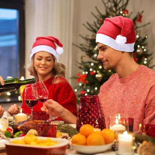 Vista 4 de SATINIOR 28 piezas de Navidad rojo Papá Noel sombrero de peluche de Papá Noel sombrero de tela no tejida sombrero de disfraz para niños adultos