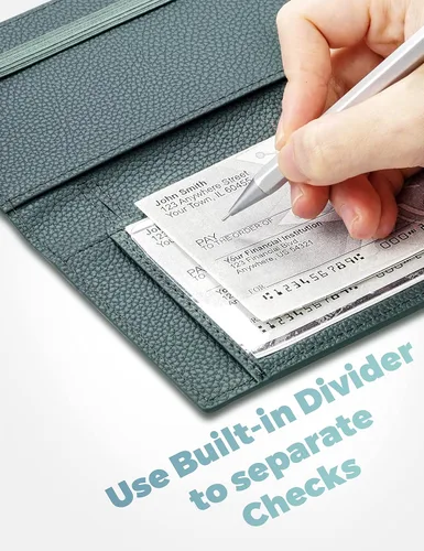 Vista 136 de Yarnic Funda para chequera personal, soporte para chequera con soporte para bolígrafo y divisor de plástico transparente integrado para cheques Rosa