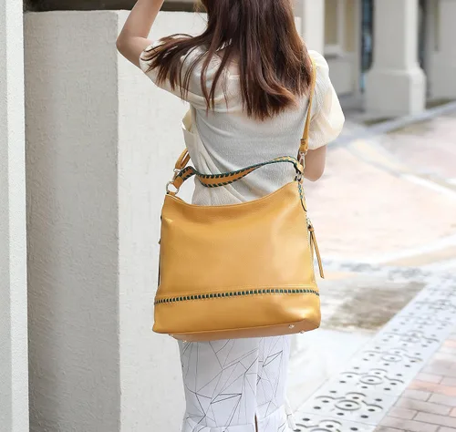 Vista 4 de MKF - Bolso de mano de piel sintética suave para mujer, bolso de hombro con asa superior de moda