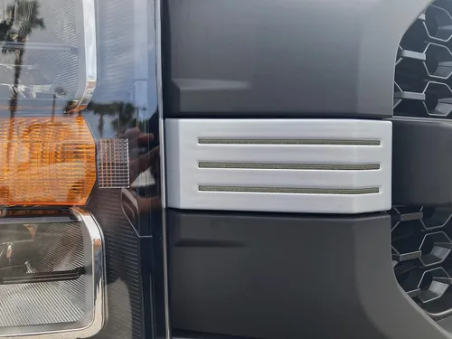 Vista 15 de Rejilla Accent Trim - Compatible con F-150 2021-2023