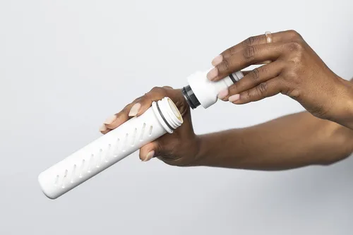 Vista 2 de LifeStraw Go Series - Microfiltro de membrana de repuesto para botella de agua con filtro de carbono incluido