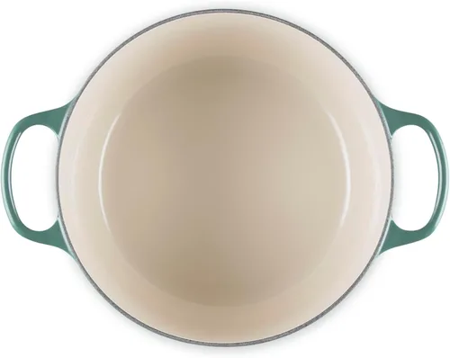 Vista 3 de Le Creuset Horno redondo profundo Signature de hierro fundido esmaltado, 6.5 cuartos de galón., Artichaut