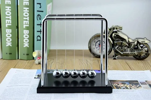 Vista 6 de MansWill Newton's Cradle, bola de equilibrio para decoración de escritorio, base de madera, bola oscilante de ciencia, rompecabezas de juguete
