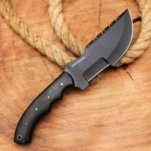 Vista 5 de Cuchillo de acero D2 hecho a mano - Cuchillo de supervivencia - Cuchillo de camping táctico para caza con funda, hoja fija, transporte horizontal