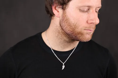 Vista 5 de Collar de ala cadena colgante de ala de ángel para novio, novia, padre - Collar con colgante de ala de oro perfecto 316L inoxidable clásico, Metal