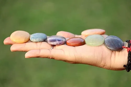 Vista 2 de Jet 7 chakras ovaladas piedras preciosas para el equilibrio del aura curativa de chakras para el crecimiento psíquico, mejora la relación amorosa